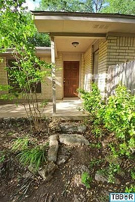 3rd image of 75 Woodland Trl