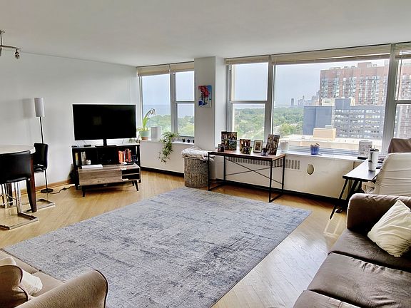 4th image of 4250 N Marine Dr APT 1706