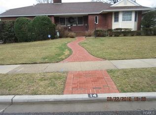 14 Atkinson Rd, Rockville Centre, NY 11570