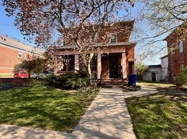 59 E William St, Delaware, OH 43015