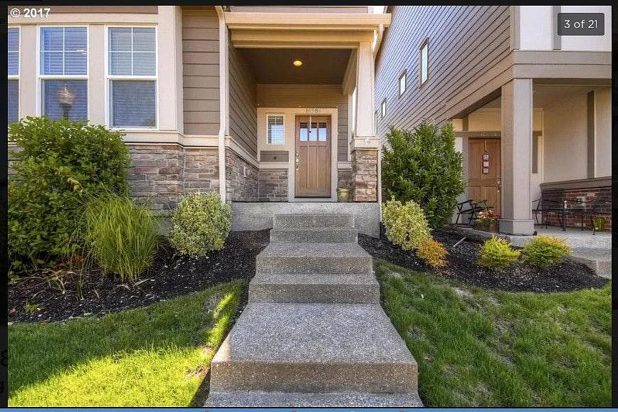 4 bed, 2.5 bath, 1853 sqft, $3,195 — Photo 3