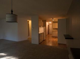 6835 SW Capitol Hill Rd APT 38, Portland, OR 97219