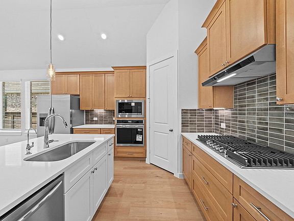 7th image of this home