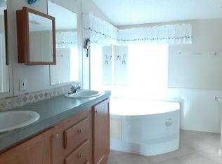 54 Mediterranean Blvd E, Pt Saint Lucie, FL 34952