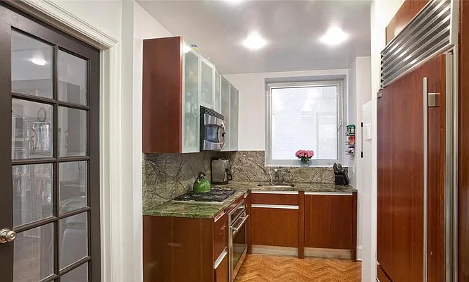 Rented by Douglas Elliman | media 2