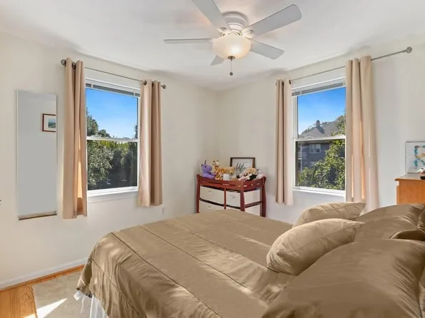 98 Francis St #2, Waltham, MA 02451