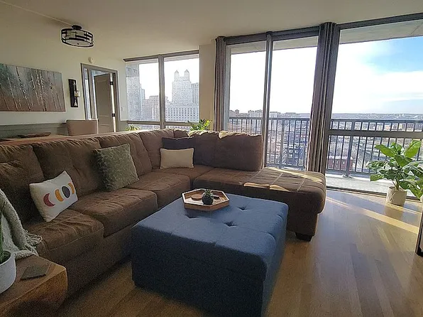 600 Admiral Blvd APT 1607, Kansas City, MO 64106