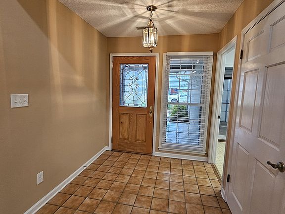 5th image of 108 Glendale Dr