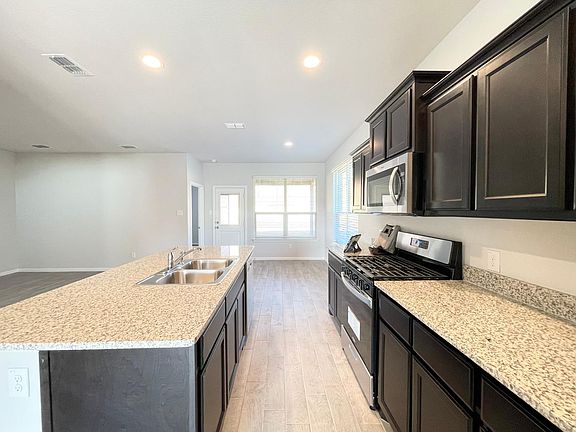 5th image of 8705 Boulder Oak Blvd