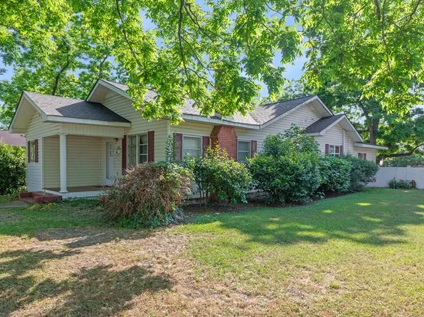 200 Forrest St, Headland, AL 36345