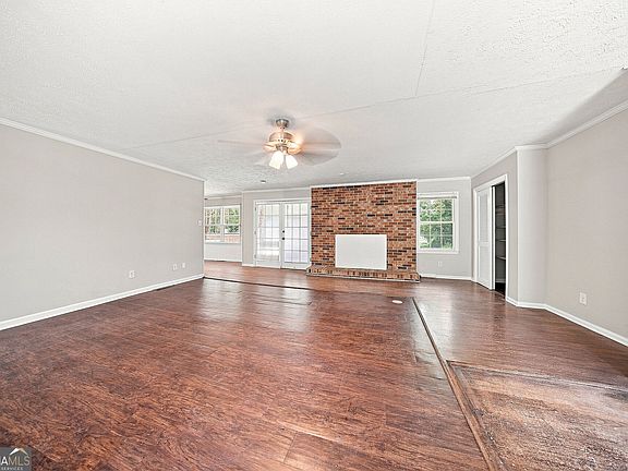 3rd image of 10134 Westview Dr SW