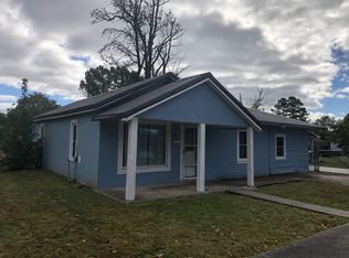908 N Mulberry St, Dexter, MO 63841