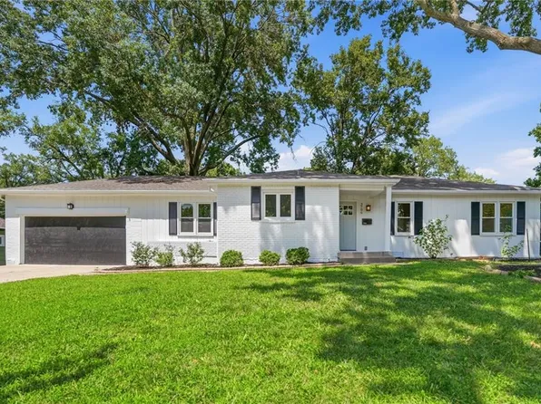 3706 W 96th St, Overland Park, KS 66206