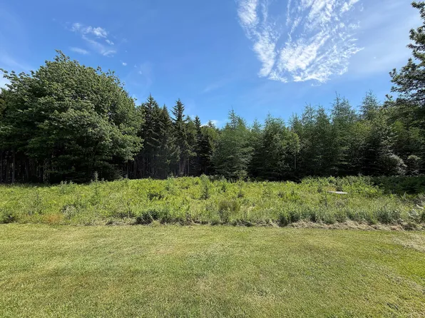 12 Lindsay's Road, Deer Isle, ME 04627