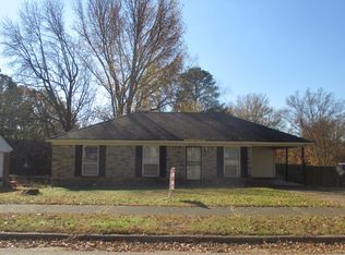 3055 Sky Way Dr, Memphis, TN 38127