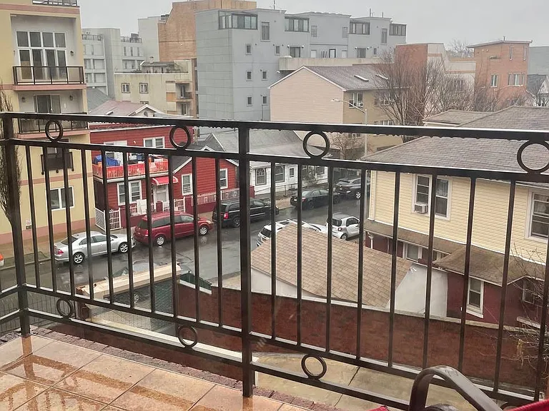 380 Neptune Ave #3 — Photo 9