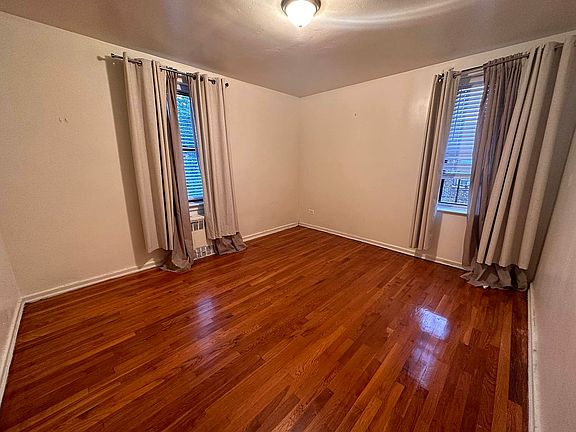 5th image of 8319 116th St APT 6D