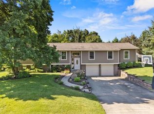 4062 Valleyvue Dr, Gibsonia, PA 15044