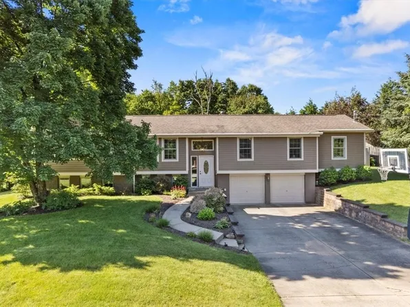 4062 Valleyvue Dr, Gibsonia, PA 15044