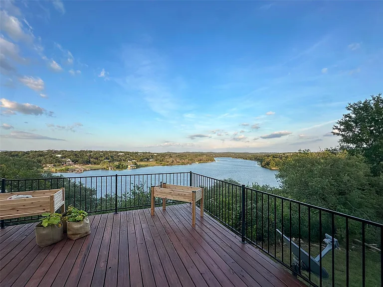 713 Nomad Dr — Photo 18