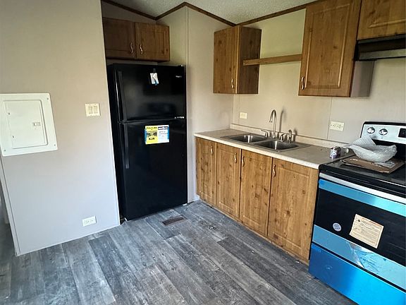 5th image of 449 W Sand Rd