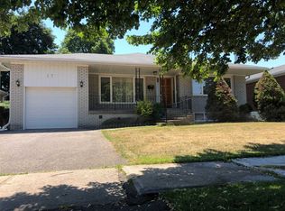 17 Gatewood Cres, Toronto, ON M9A4M1