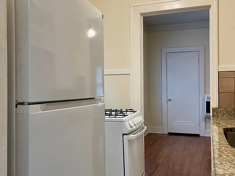 438 Fulton Ave #1 — Photo 7