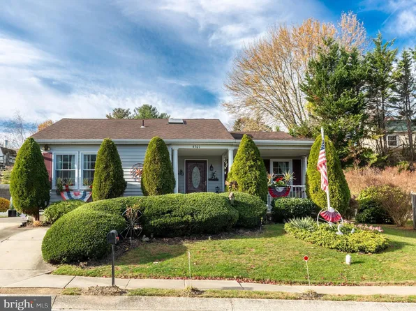 4301 Sycamore Dr, Hampstead, MD 21074