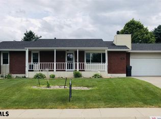 1918 E 29th St, Scottsbluff, NE 69361