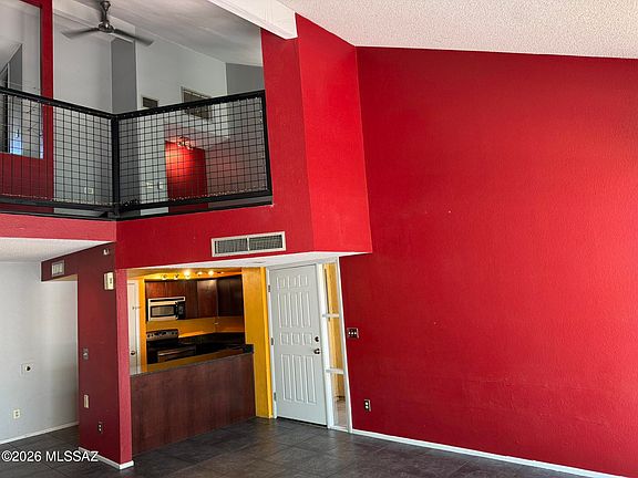 4th image of 3105 E Corte De La Raqueta