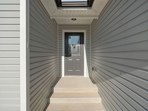3rd image of 1519 Fredrick Dr Lot 561