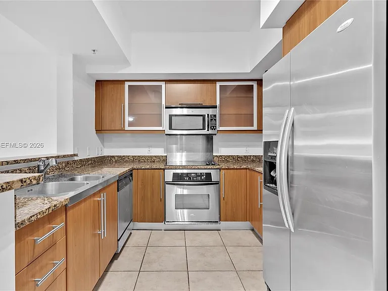 888 S Douglas Rd — Photo 13