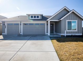 3121 Bobwhite Way, Richland, WA 99354