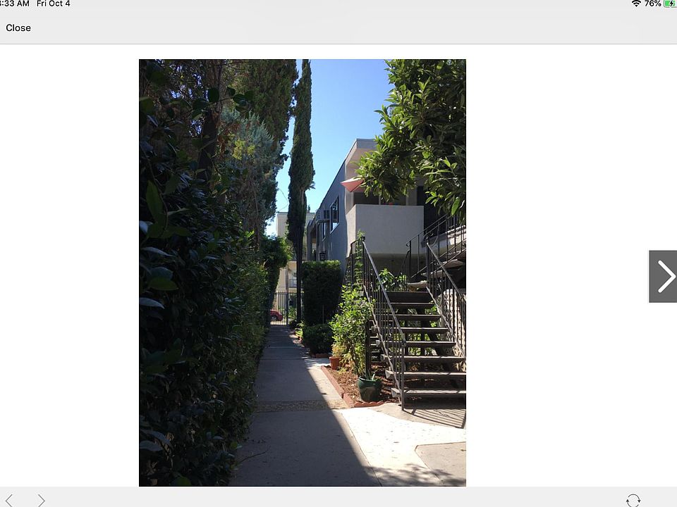 Pedestrian walkway