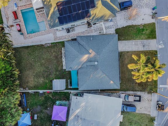 4th image of 306 12th Ave