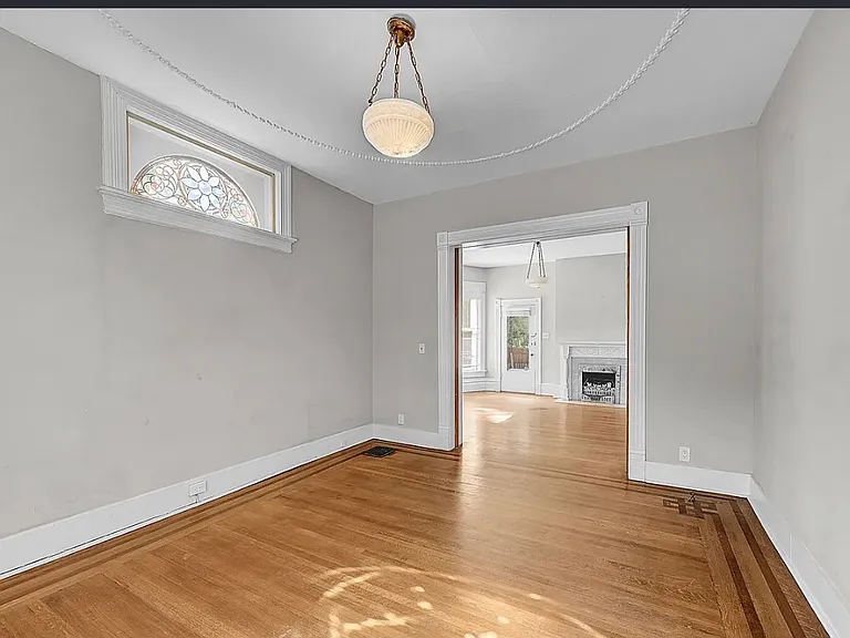 2125 E 13th Ave — Photo 37