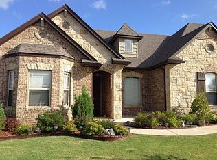 9800 SW 27th St, Yukon, OK 73099