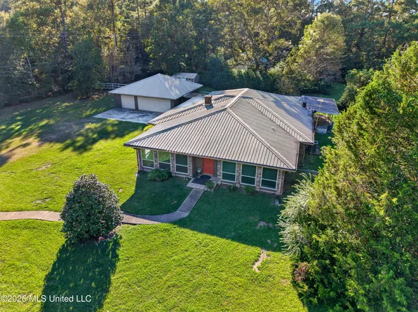 1 Lakeside Dr, Carriere, MS 39426
