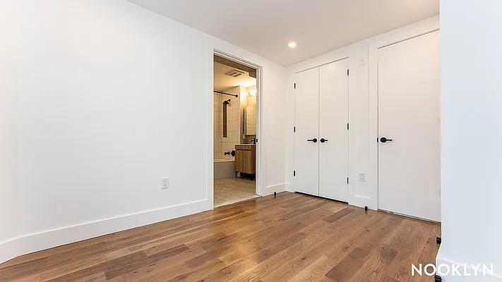 Rented by Nooklyn NYC LLC | media 10