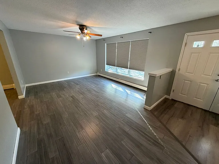 236 Hamilton St — Photo 9