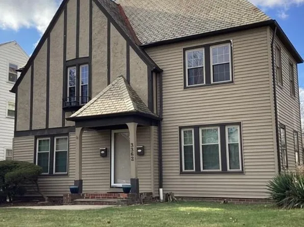 3362 Sutton Rd, Shaker Heights, OH 44120