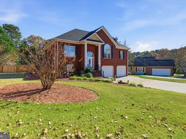 11 Planters Dr NW, Cartersville, GA 30120