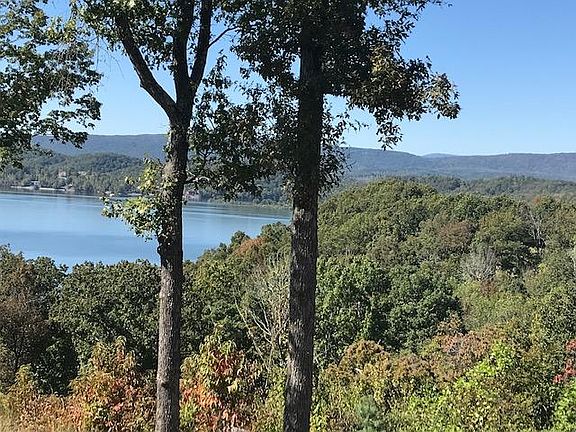 3rd image of 570 Grande Vista Dr Lot 695