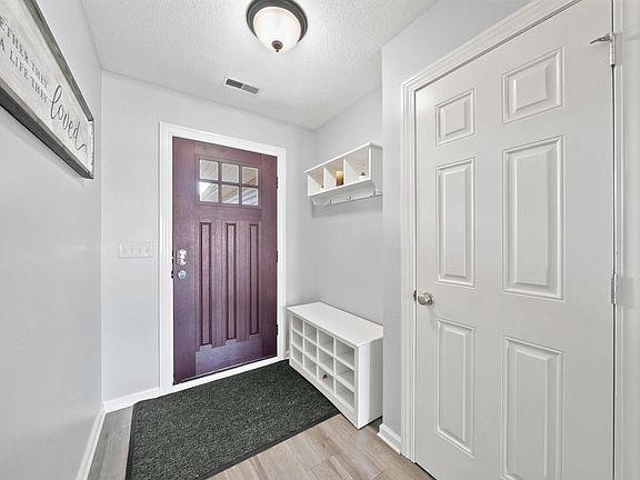 4th image of 825 Innkeepers Ct