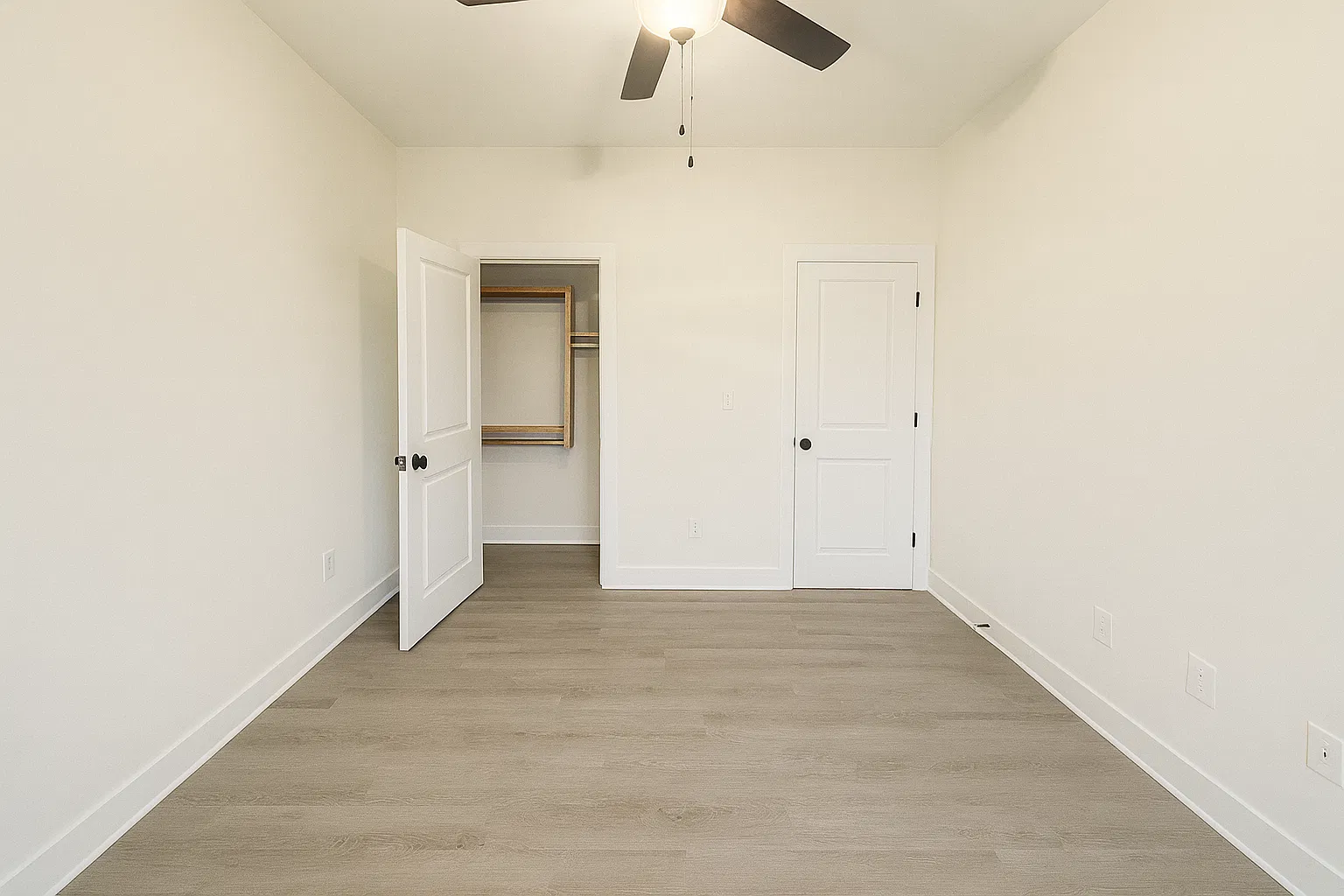 3 bed, 1420 sqft, $1,645 — Photo 4