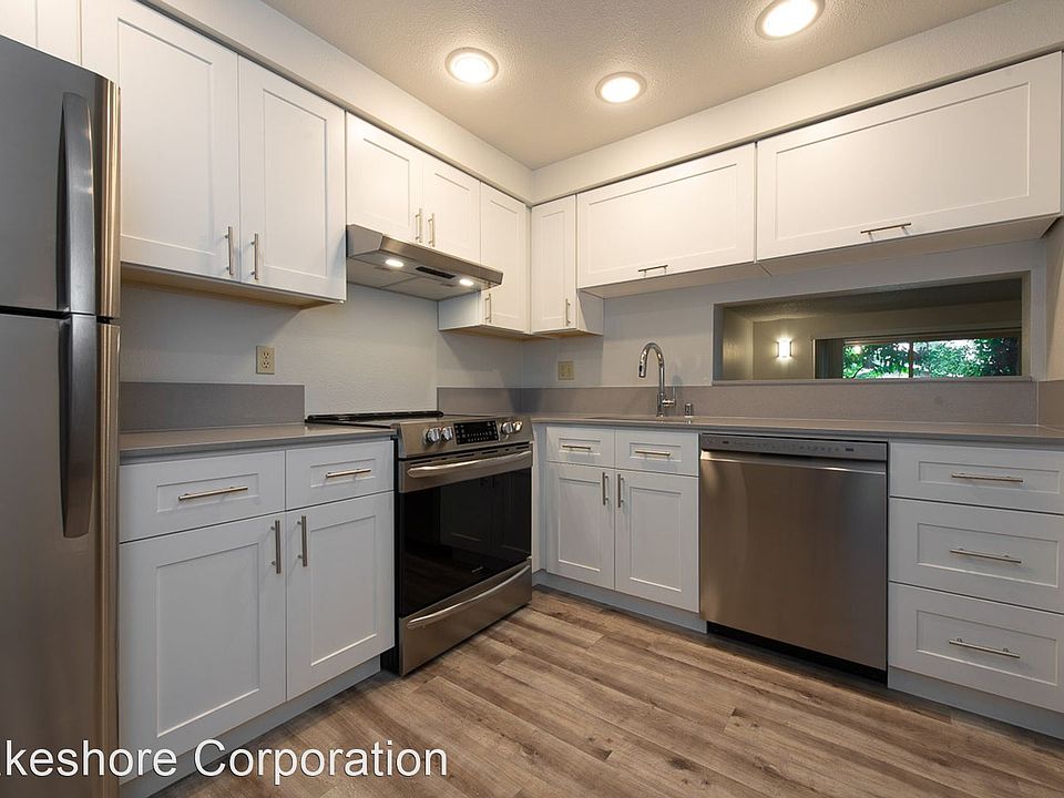 1st image of 225 SW Clark St Unit A3