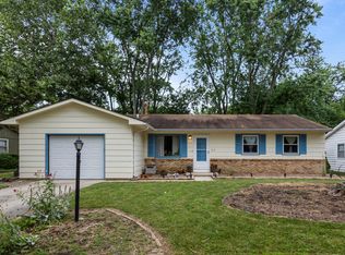 2305 Glenoak Dr, Champaign, IL