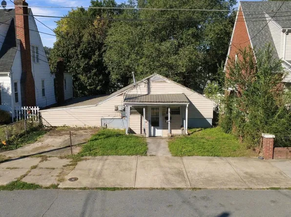 809 Virginia Ave, Martinsburg, WV 25401
