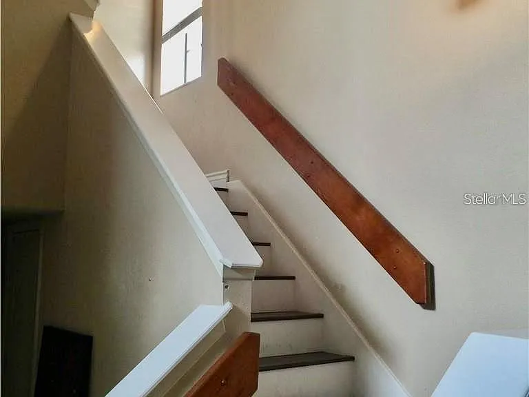 546 Cidermill Pl — Photo 10