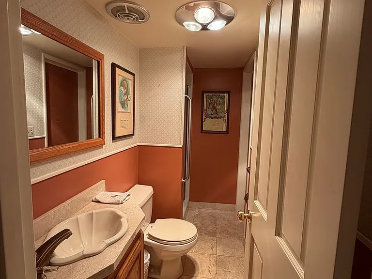 36 Augusta Ln — Photo 7